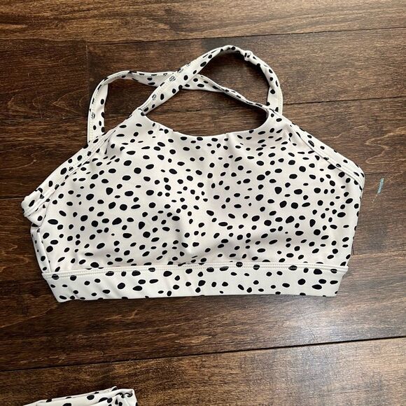 Athletic Set - Picture 2 of 3